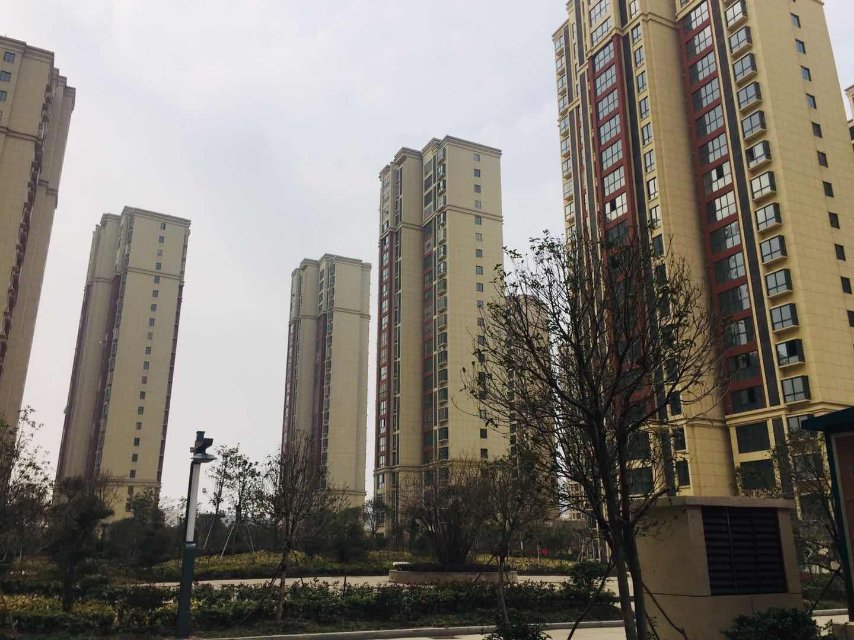 恒宇*新天地3室1厅2卫131m²60万